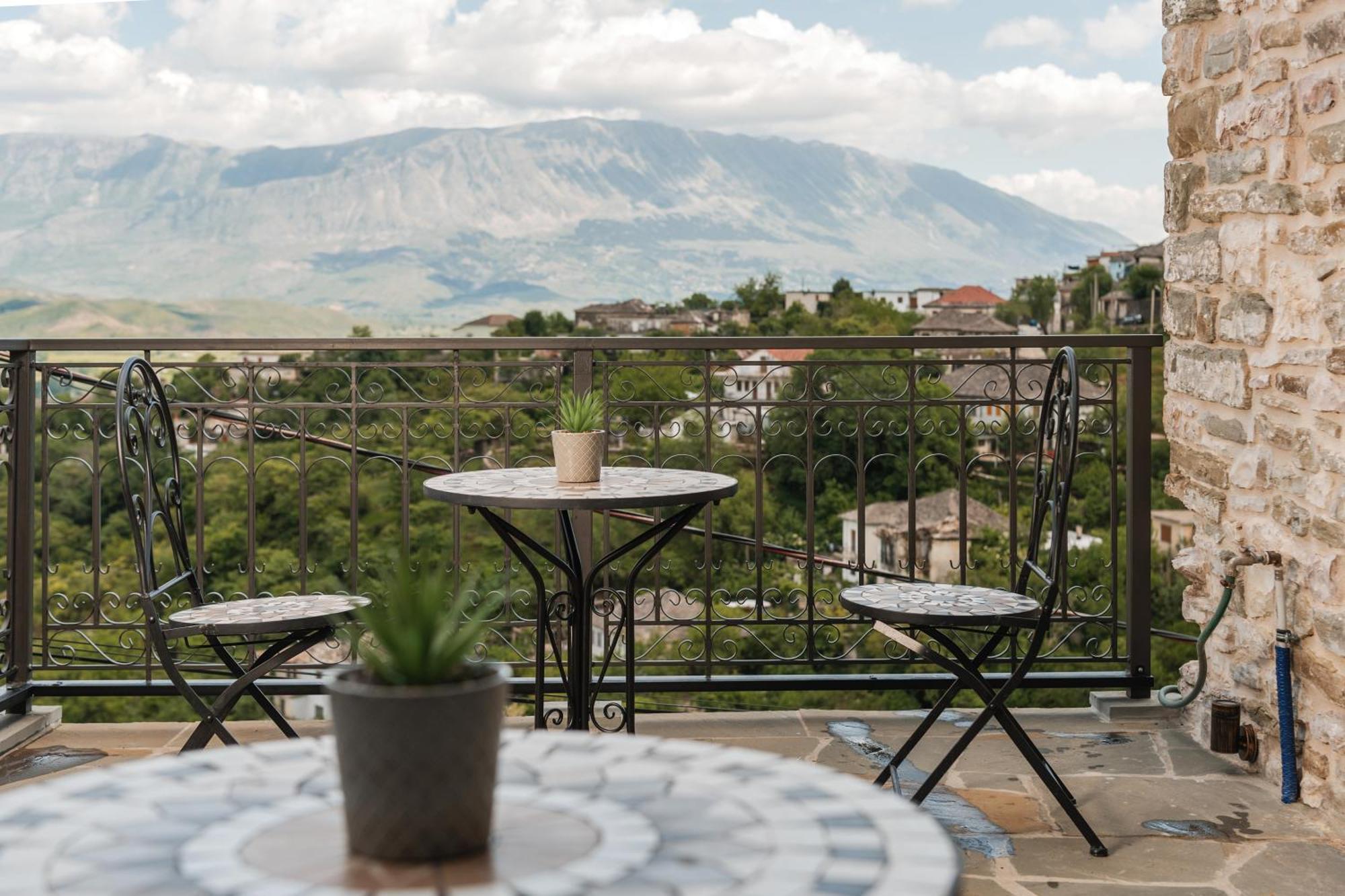 Dam Stone Boutique Hotel Gjirokastër Exterior foto